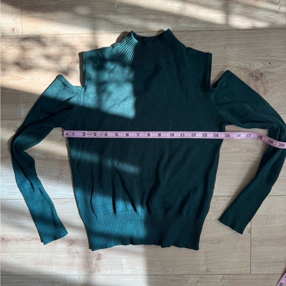 Green Cold Shoulder Sweater - Picture 3 of 5